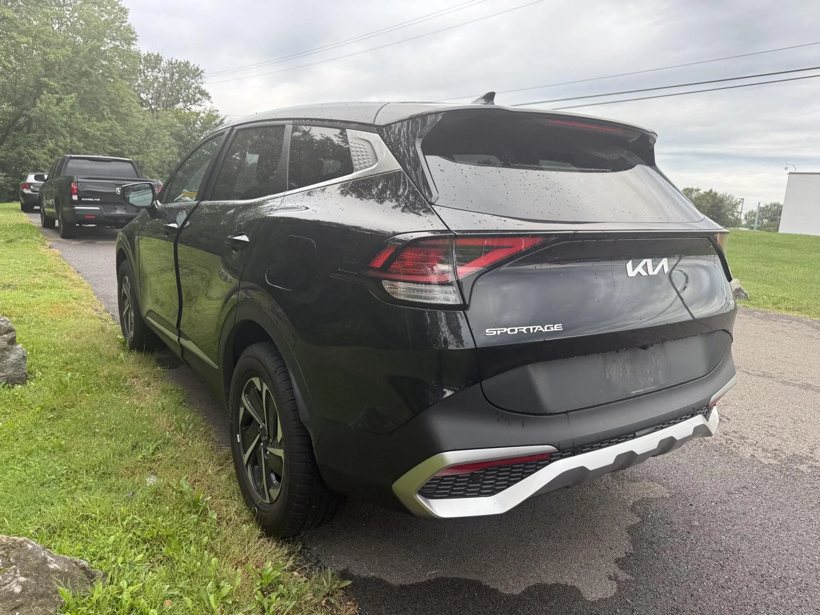 Used 2023 Fusion Black Kia LX image 5