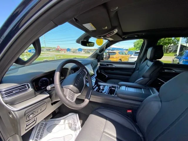 New 2026 Fathom Blue Pearl-Coat Exterior Paint (Late Availability) Jeep Limited Altitude image 16