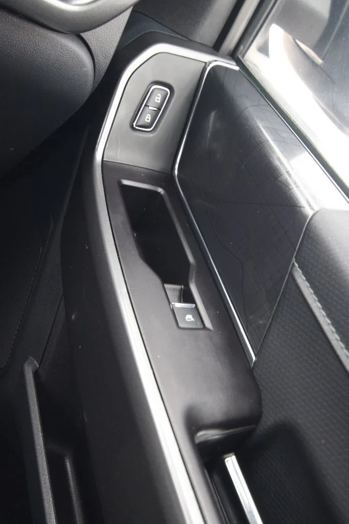 Used 2023 Oxford White Ford XLT image 26
