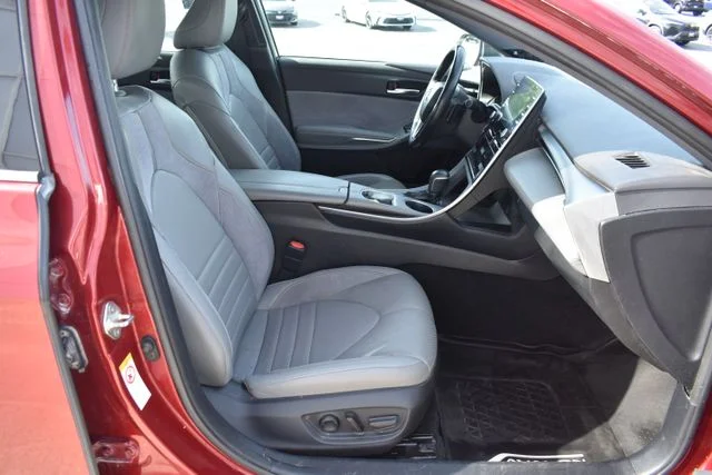 Used 2019 Red Toyota Touring image 19