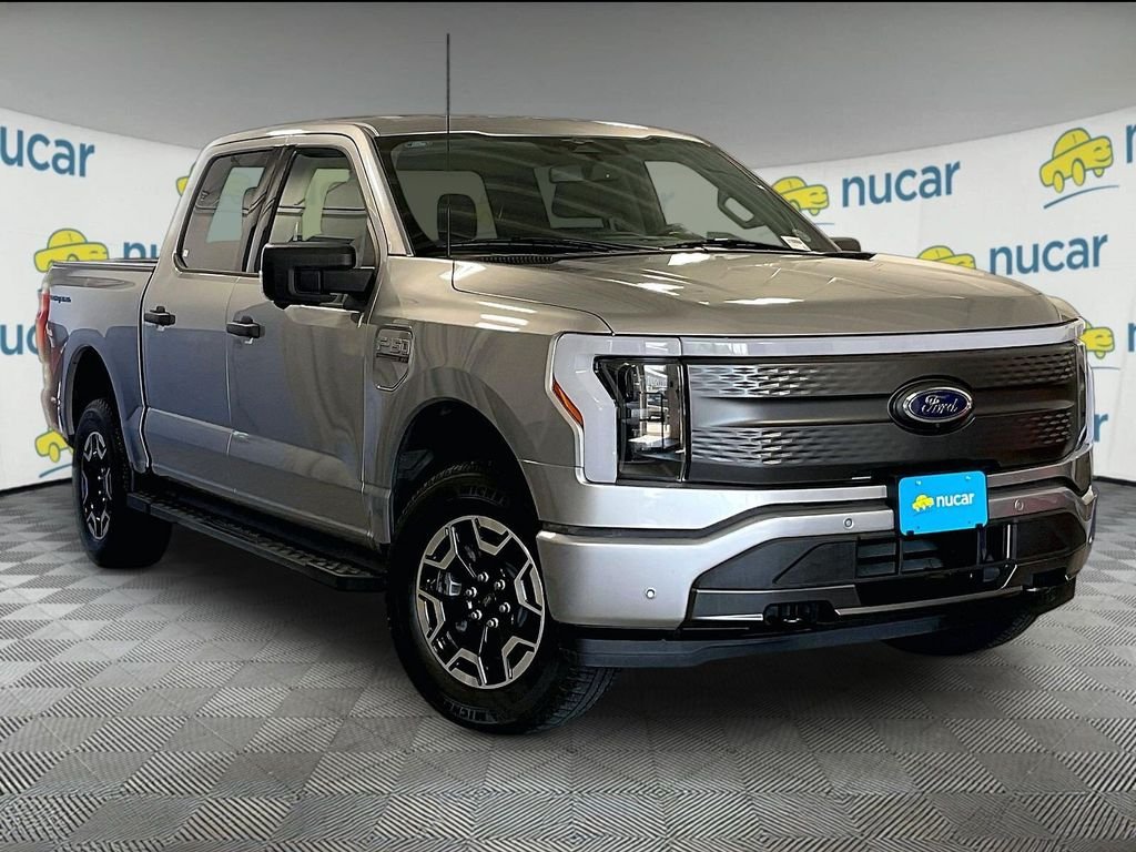 Used 2023 Silver Ford XLT image 1