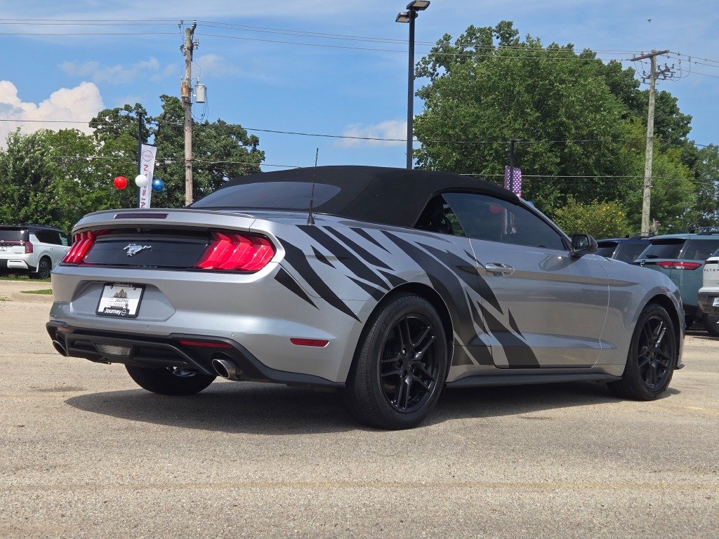 Used 2023  Ford EcoBoost Premium image 12
