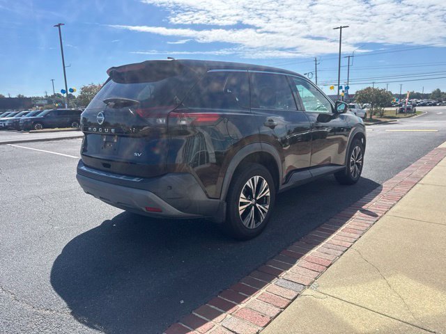 Used 2021 Black Nissan SV image 7