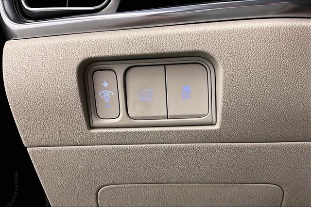 2025 Kia Sorento SX - Photo 39
