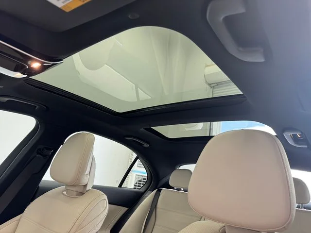 New 2026 White Mercedes-Benz C 300 image 5