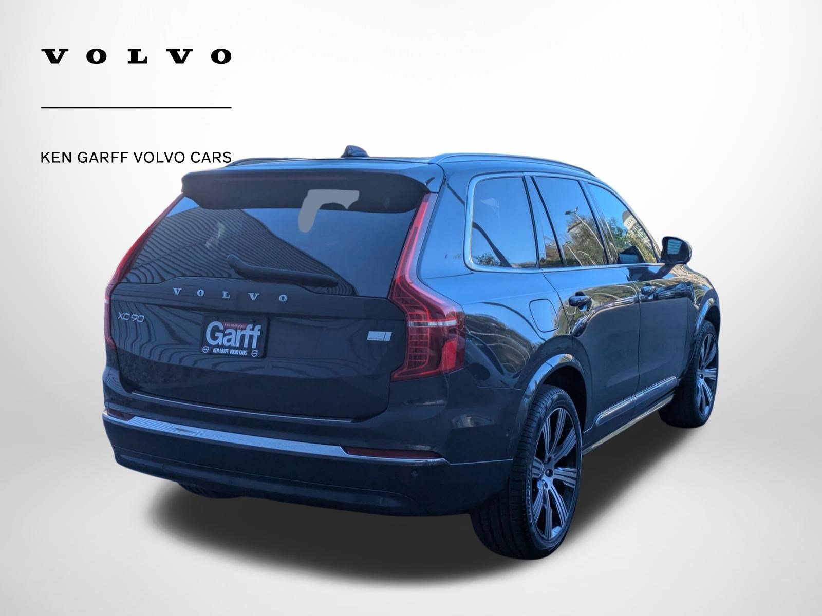 Certified Used 2023 Platinum Gray Metallic Volvo Plus image 4