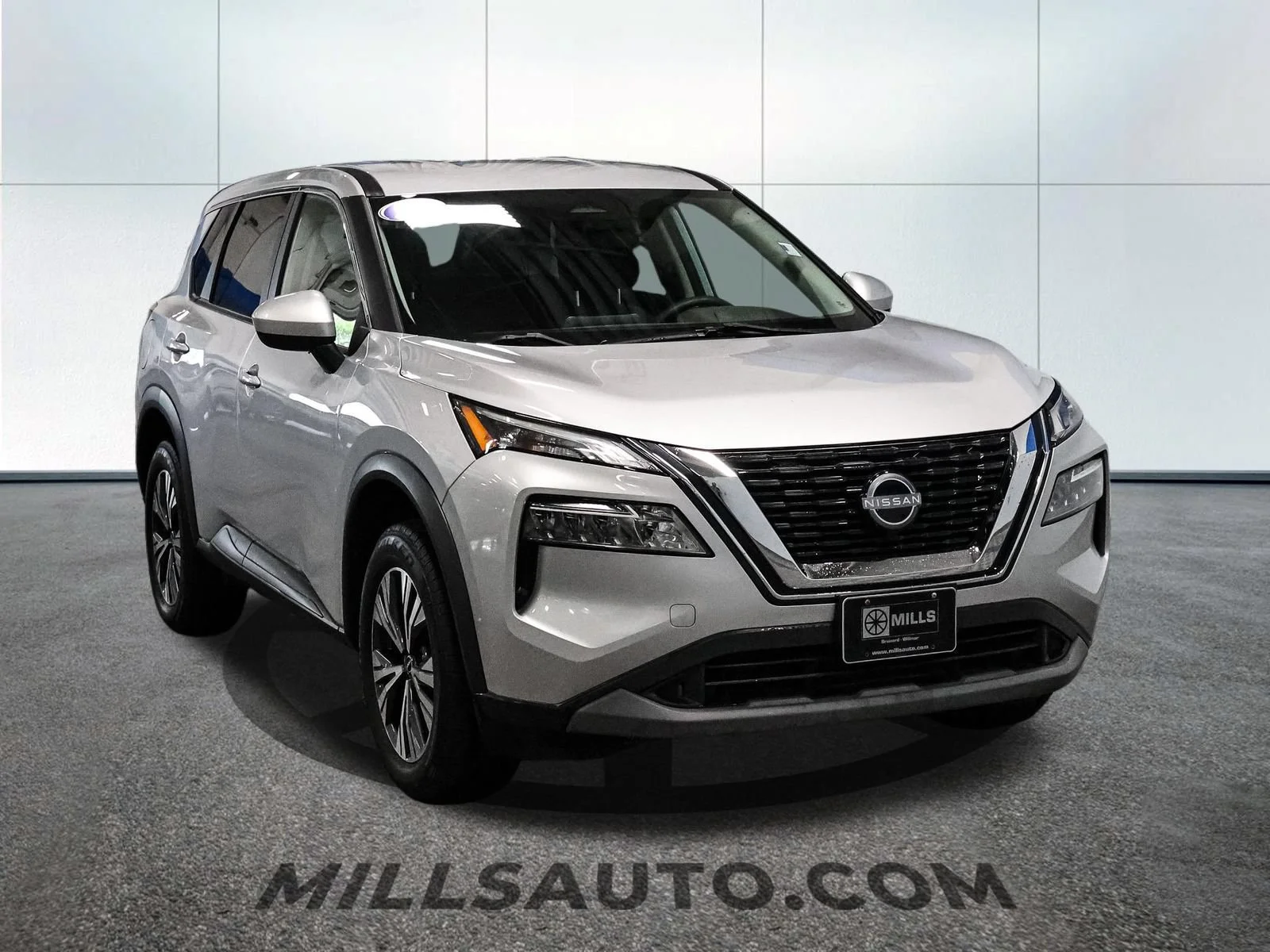 Used 2023 Silver Nissan SV Intelligent AWD image 12