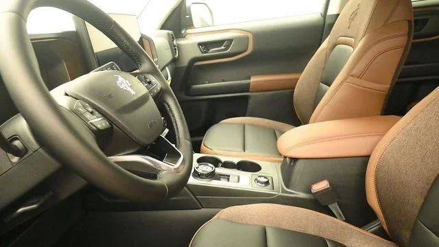 New 2026 Orange Fury Metallic Tri-Coat Ford Outer Banks® image 18