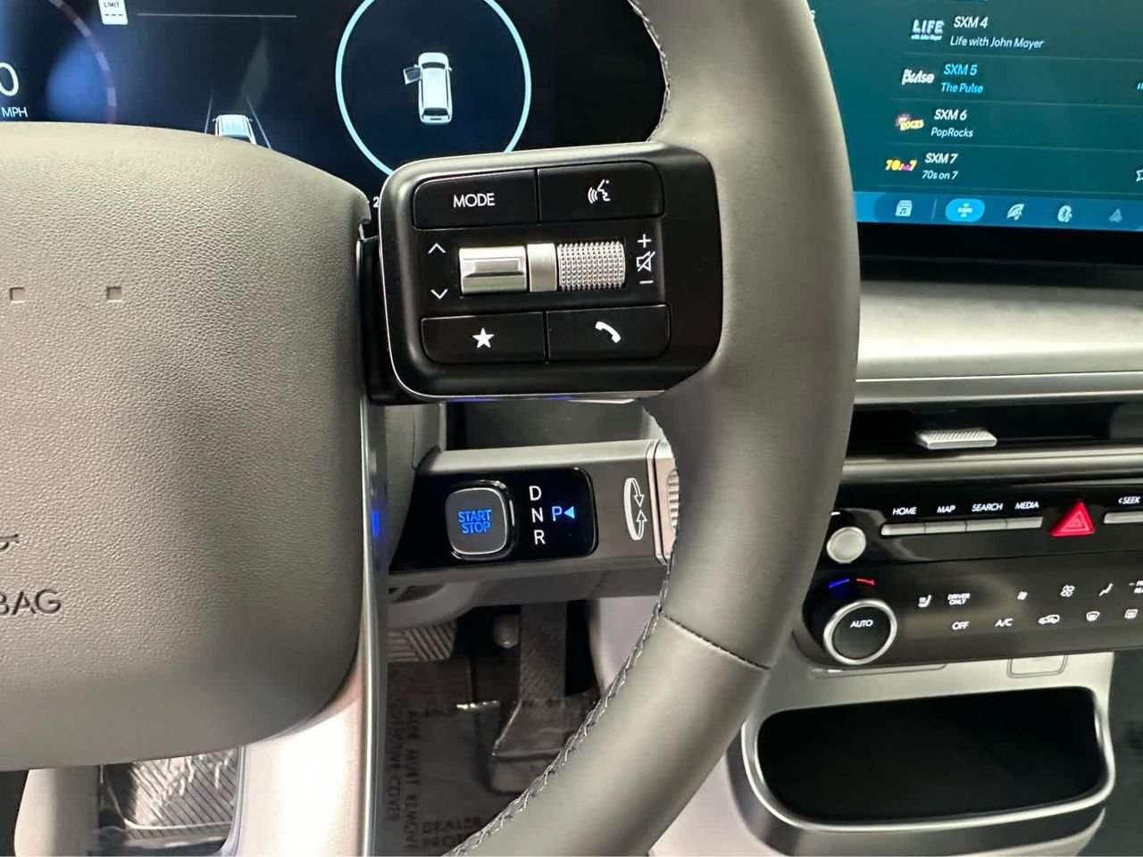 2026 Hyundai IONIQ 9 S - Photo 17