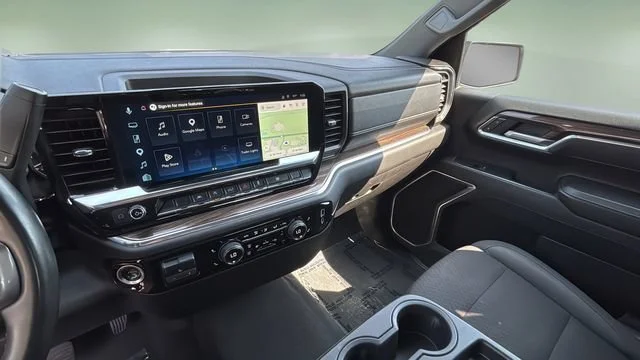 Used 2025 Summit White Chevrolet LT image 26