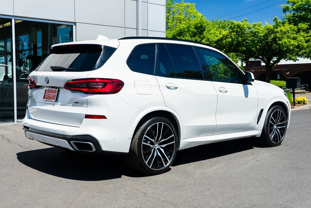 Used 2019 White BMW xDrive50i image 6