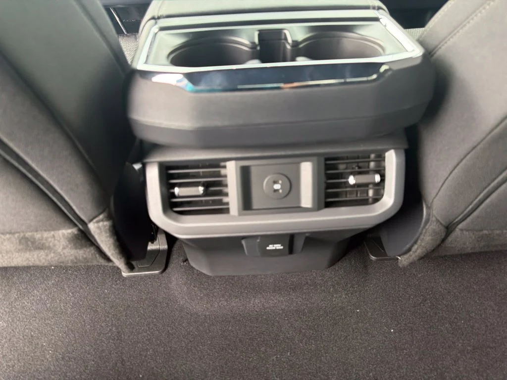 New 2026 Oxford White Ford XLT image 13