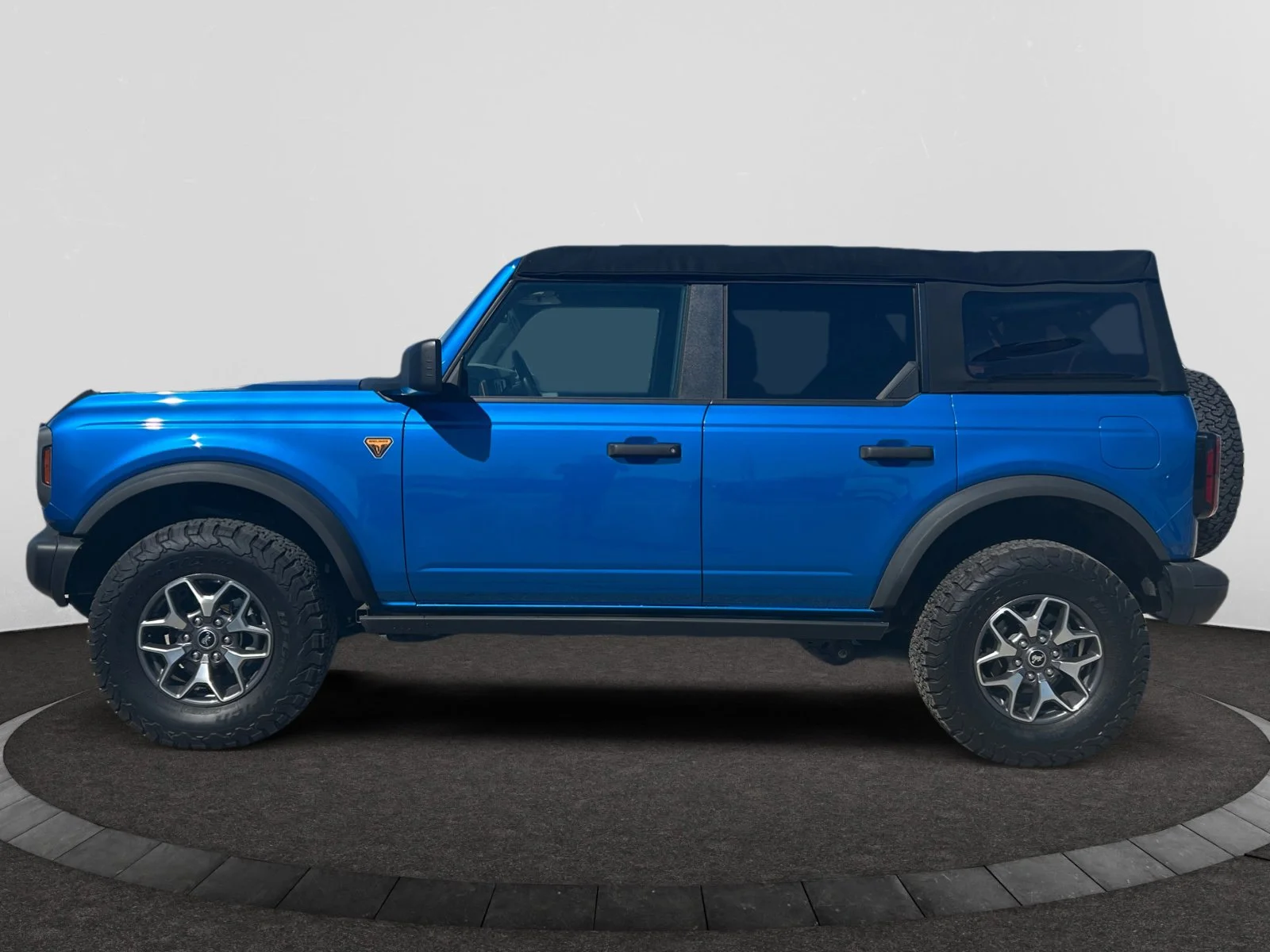 Used 2023 BLUE Ford BADLANDS image 2