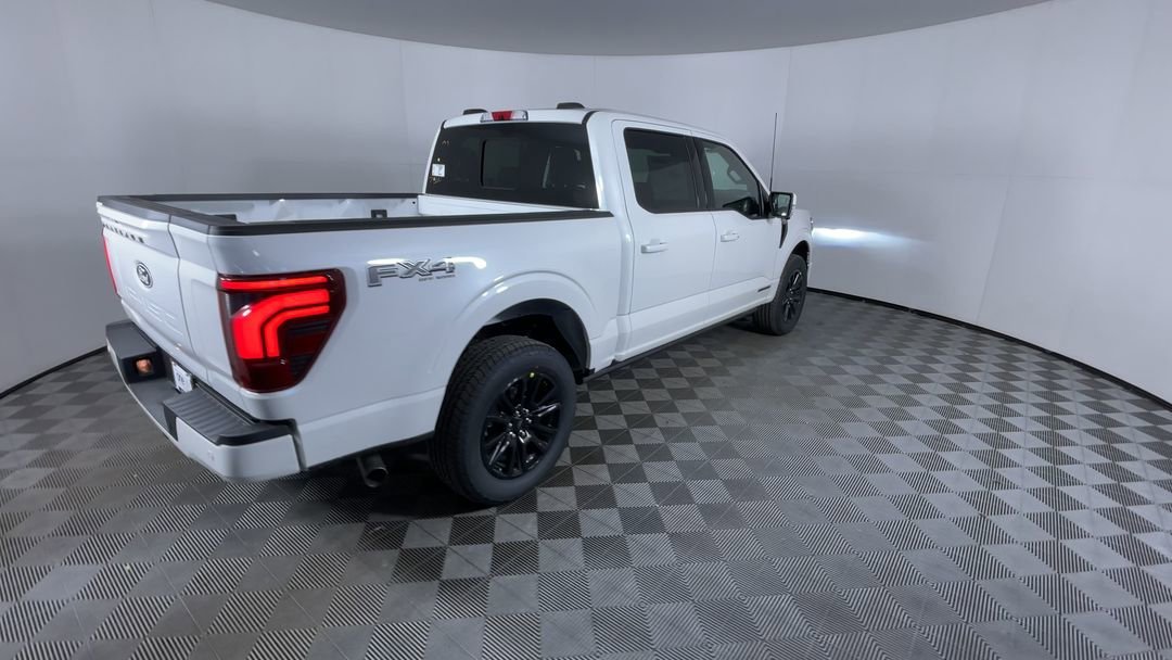 2025 Ford F-150 Platinum - Photo 8