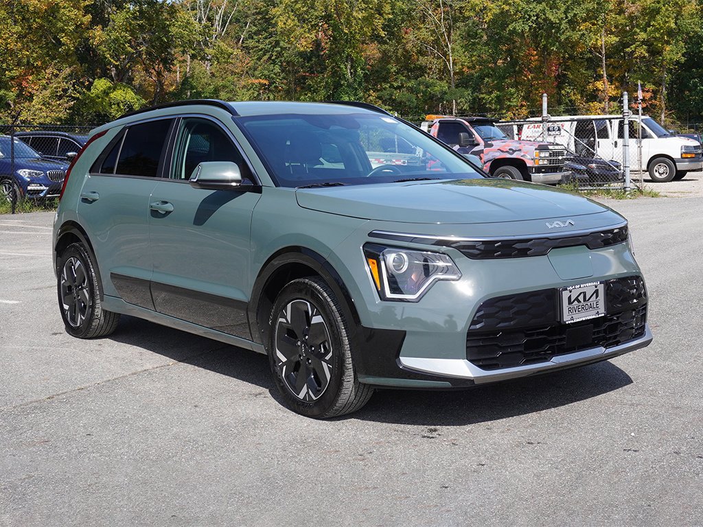 Used 2024 Kia Niro Wind with VIN KNDCR3L11R5114842 for sale in Riverdale, NJ