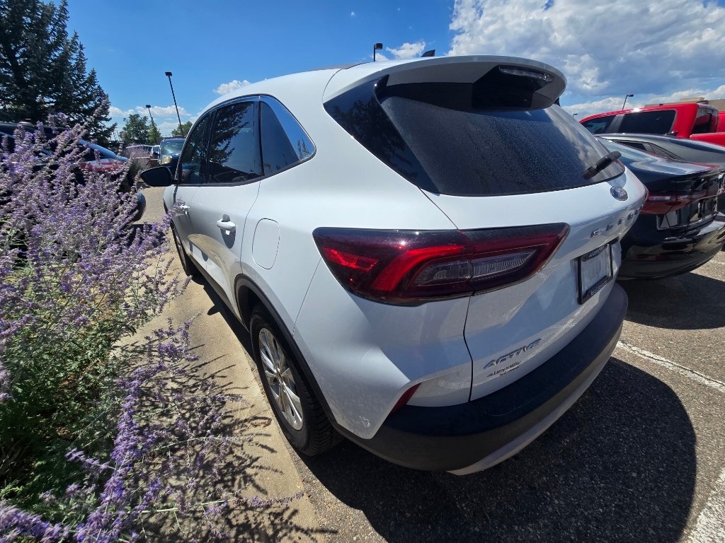 Used 2023 Oxford White Ford Active image 7