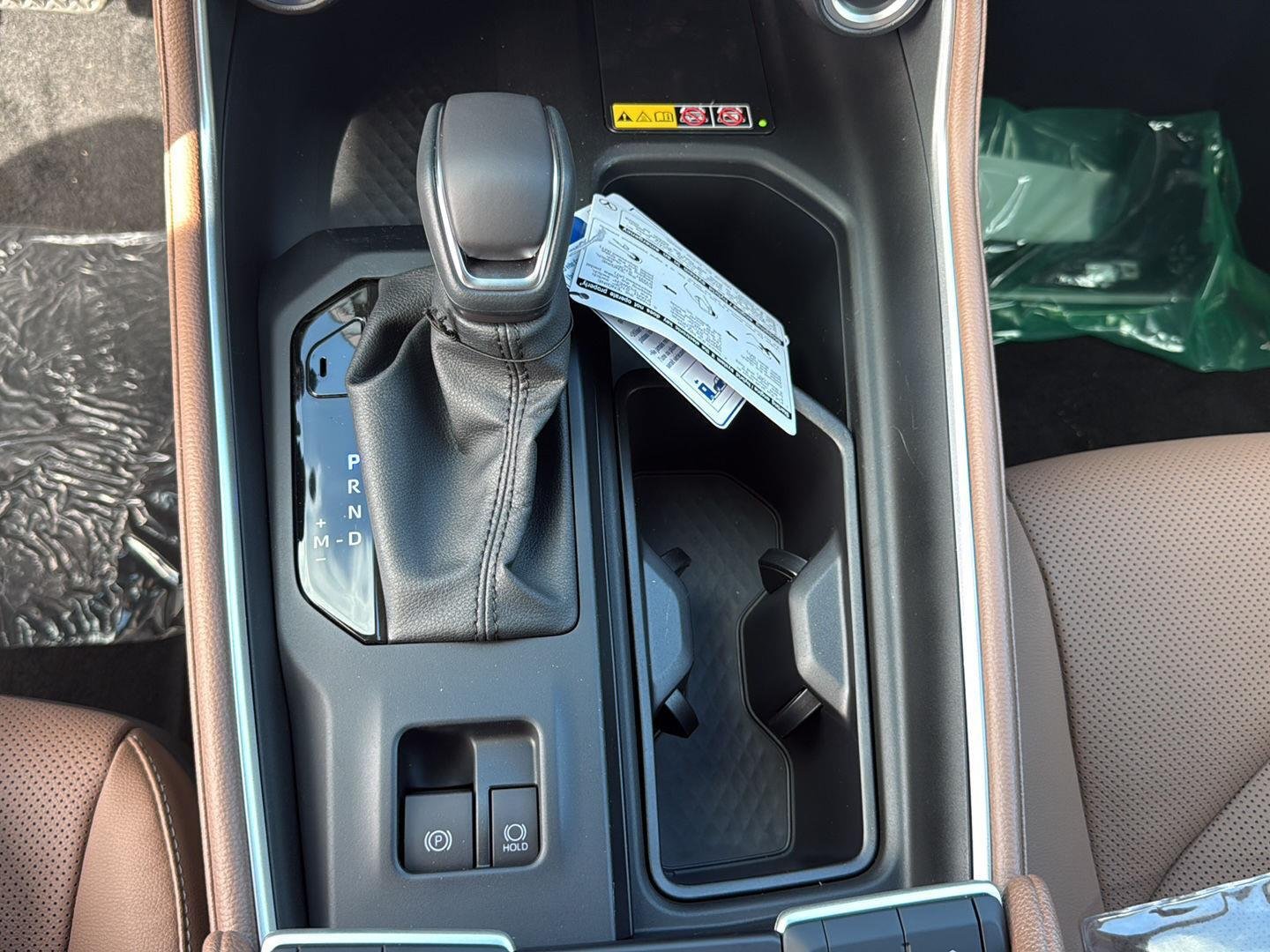 Used 2026 Wind Chill Pearl Toyota Platinum image 10