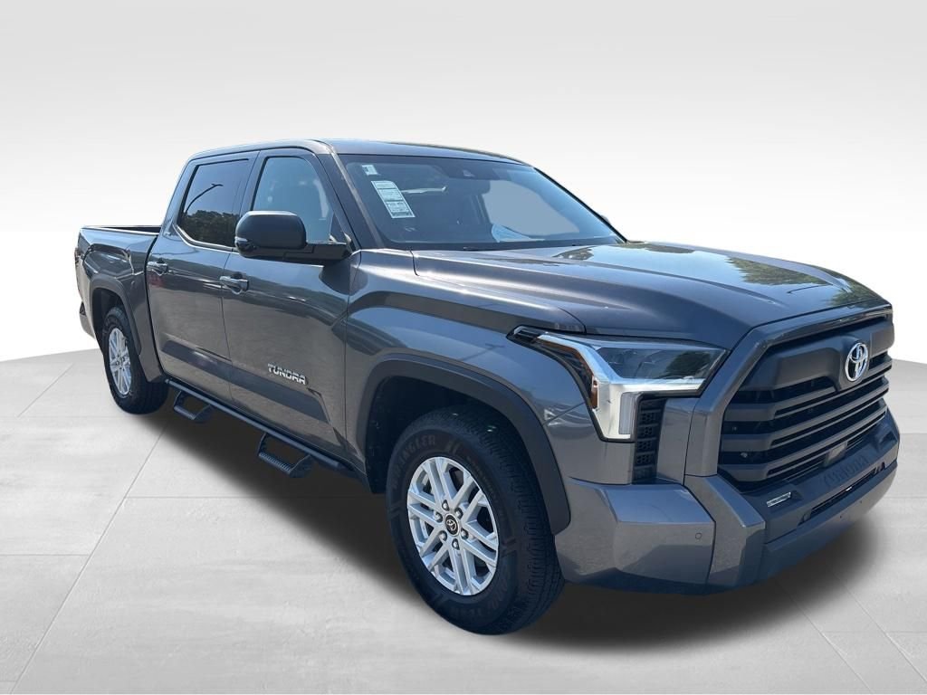 Used 2022 Gray Toyota SR5 image 8