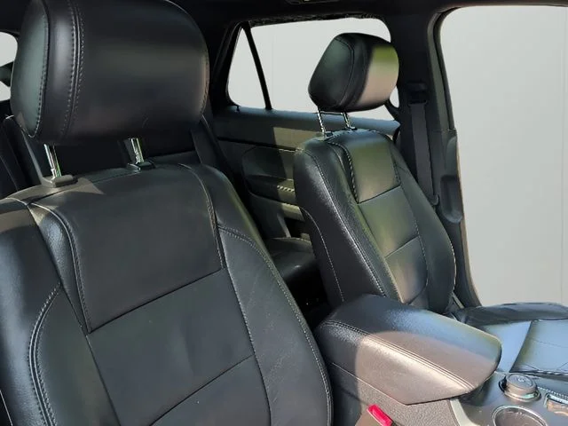 Used 2014 Blue Ford XLT image 47