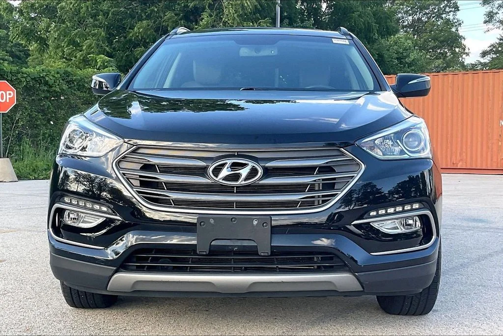 Used 2017 Black Hyundai 2.4 Base image 2