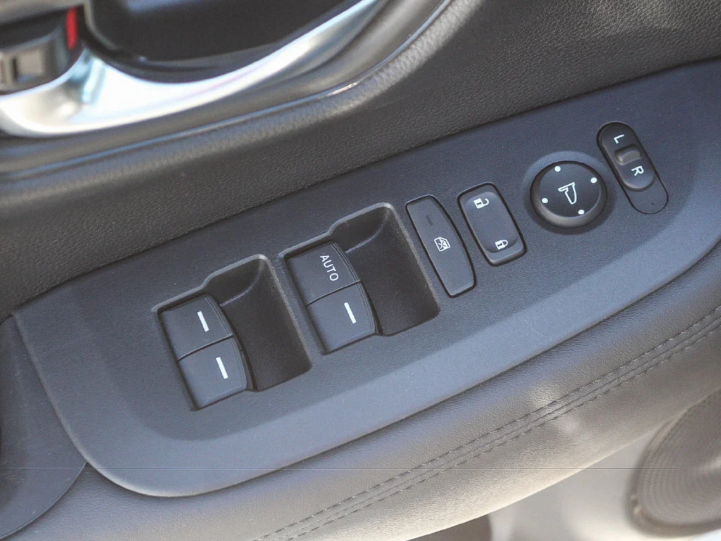 2025 Honda HR-V LX - Photo 49