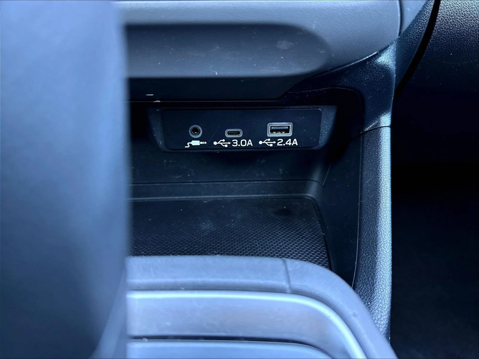 Used 2024 Sapphire Blue Pearl Subaru Premium image 18