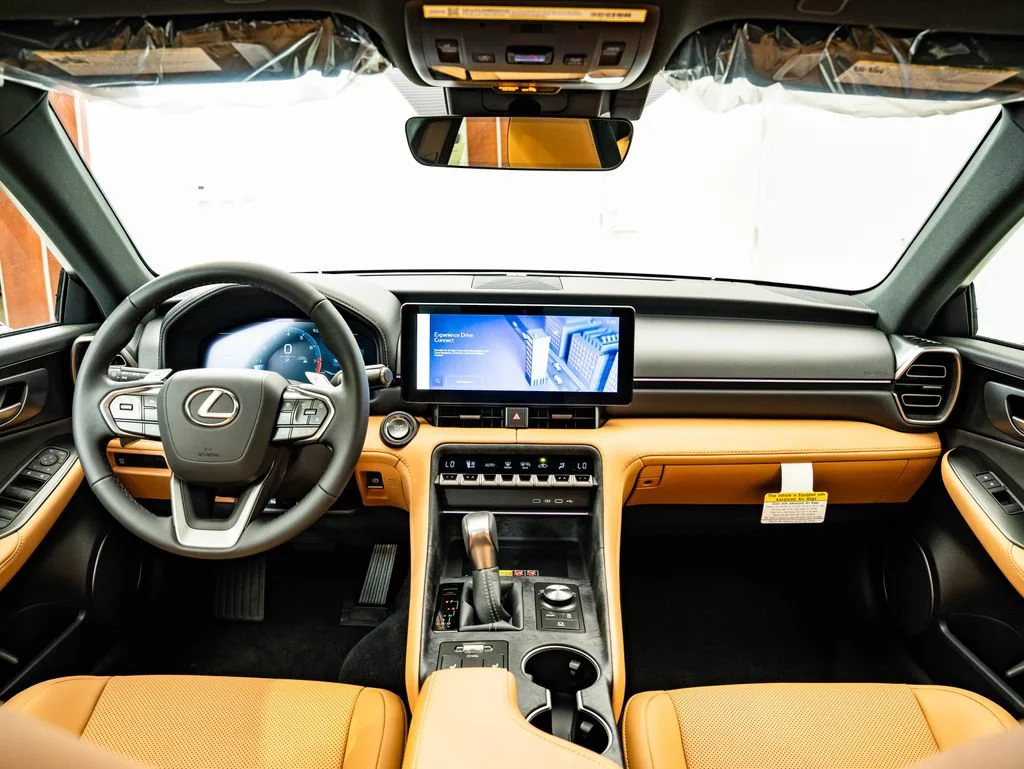 New 2026 Iridium Lexus F SPORT DESIGN AWD image 3