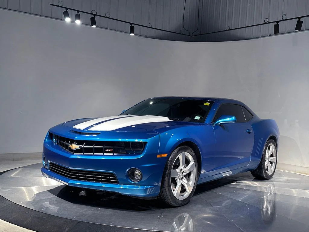 Used 2010 Blue Chevrolet SS image 2