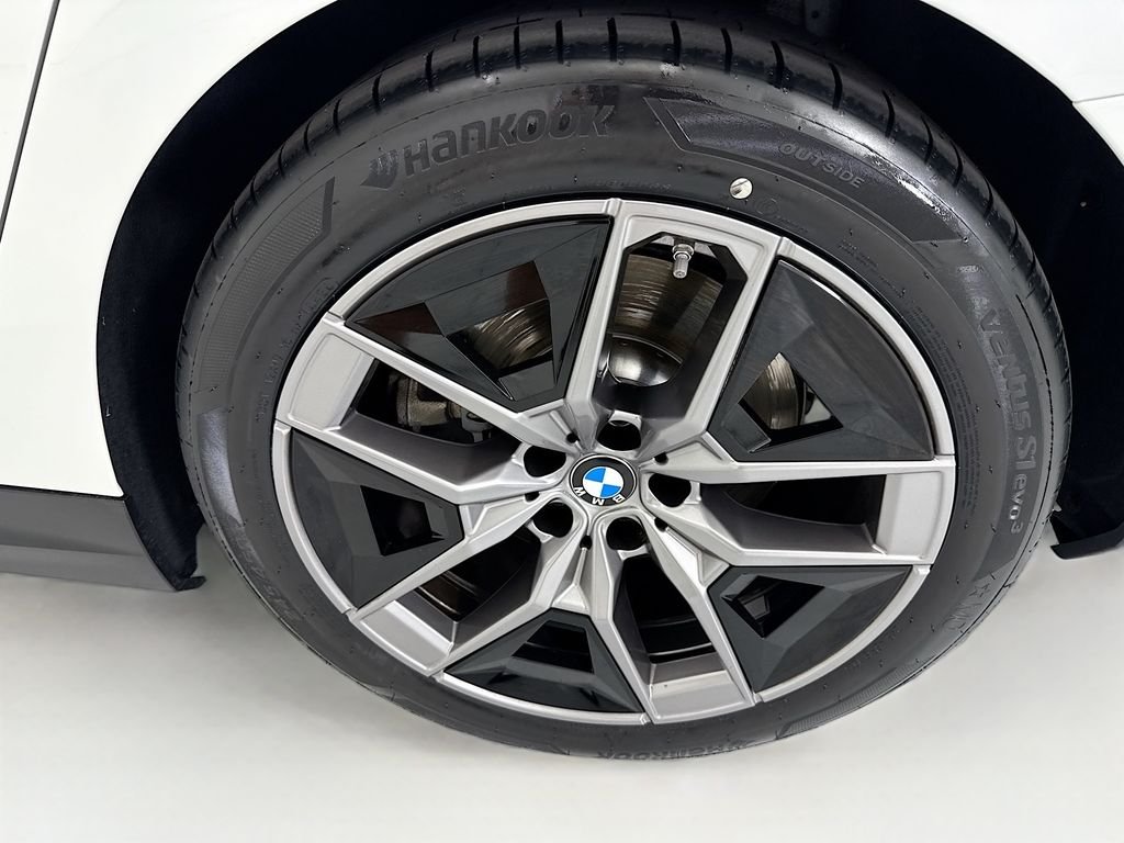 2026 BMW i5 40 - Photo 30
