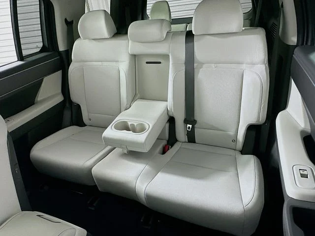 New 2026 Hyundai SANTA FE HYBRID SE