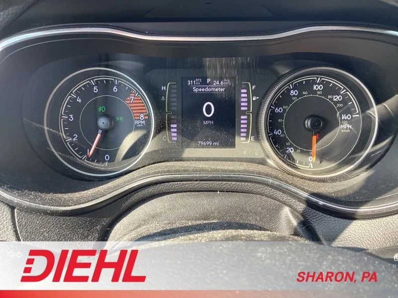 Used 2020 Black Jeep Latitude Plus image 11