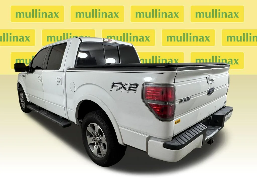 Used 2010 White Ford XLT image 11