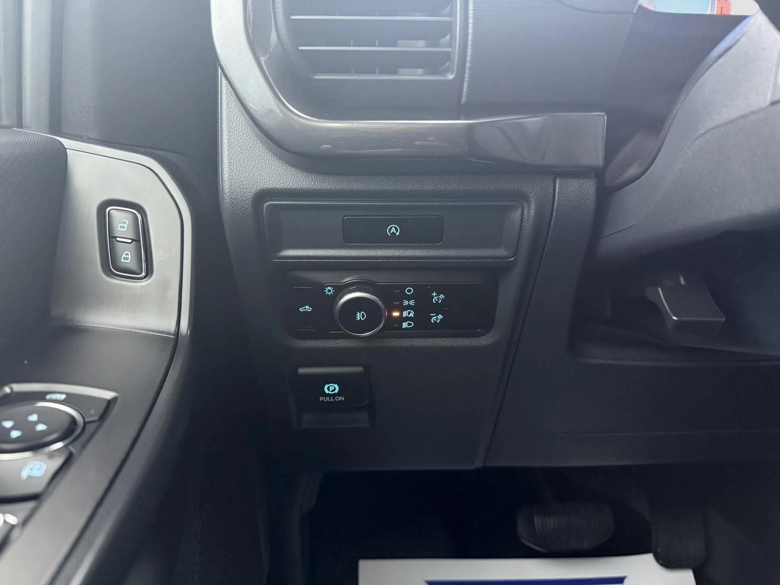 Certified Used 2025 Oxford White Ford STX image 12