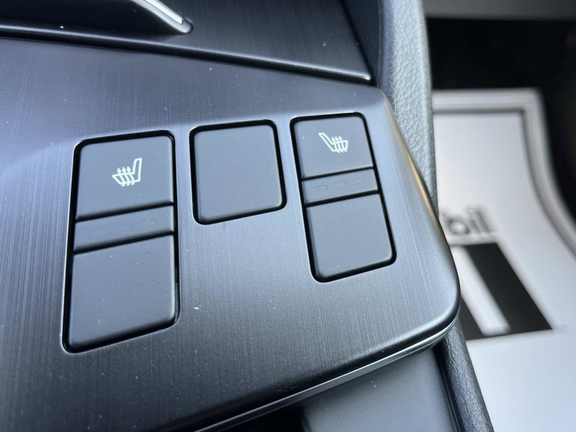 New 2026 Snow White Pearl Kia S image 31