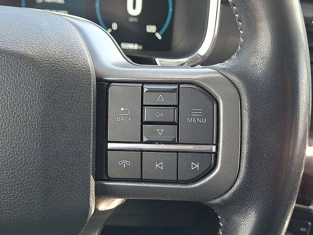 Used 2022 Black Metallic Ford Lariat image 24