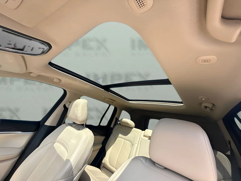 Used 2022 White Jeep Limited image 6