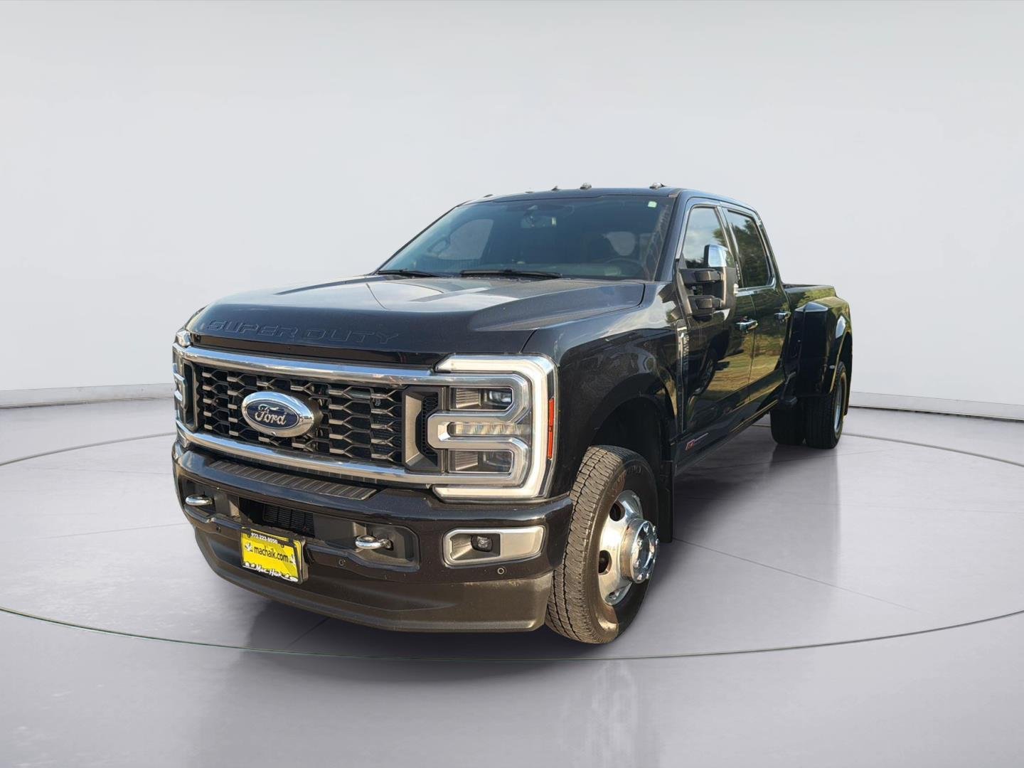 Used 2024 Agate Black Ford Platinum image 2