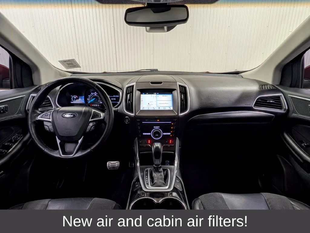 Used 2016 Red Ford Sport image 3