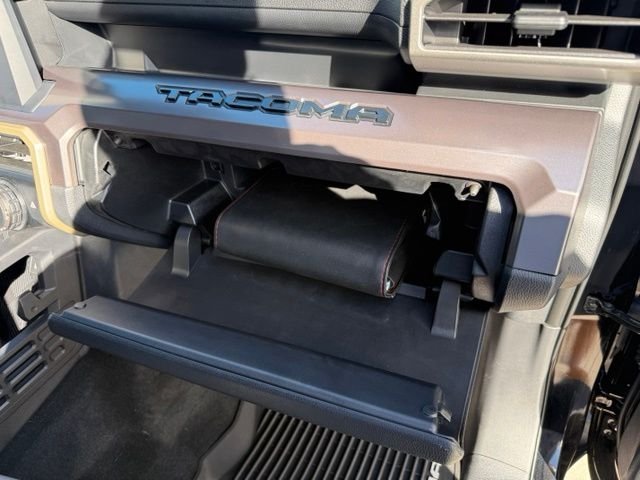 2026 Toyota Tacoma SR5 - Photo 29