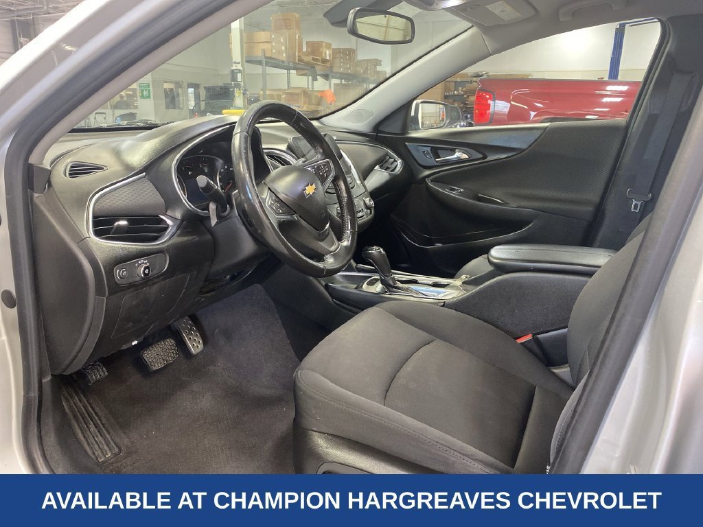 Used 2016 SILVER ICE METALLIC Chevrolet LT image 13