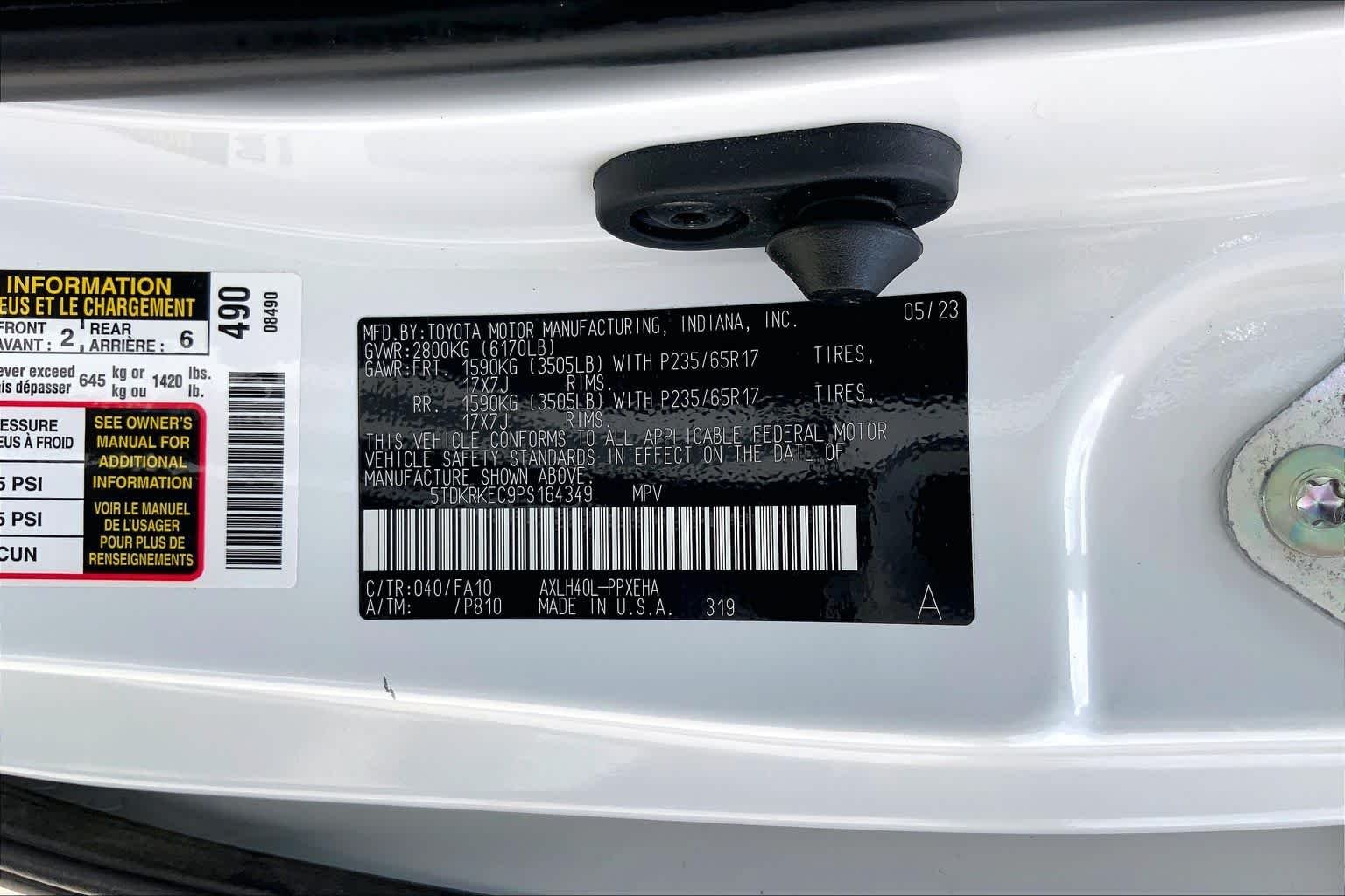 Used 2023 Ice Cap Toyota LE image 36