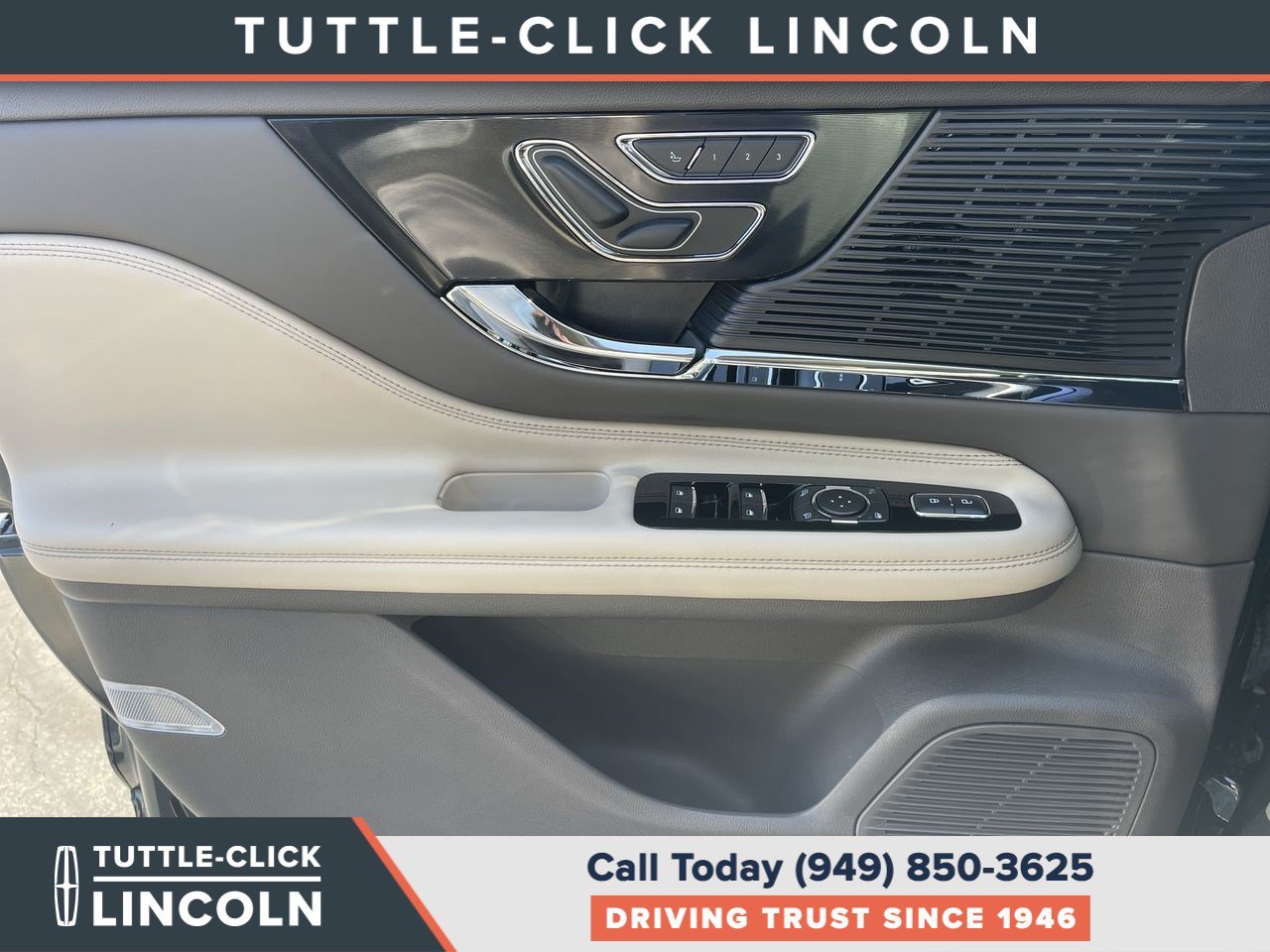 Certified Used 2022 Flight Blue Lincoln Grand Touring image 21