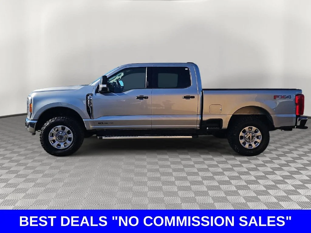 Used 2023 Iconic Silver Metallic Ford XLT image 6