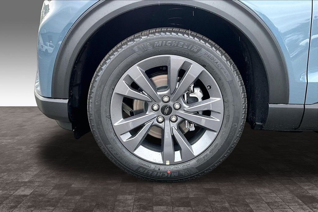 New 2027 Vapor Blue Metallic Ford Active image 36