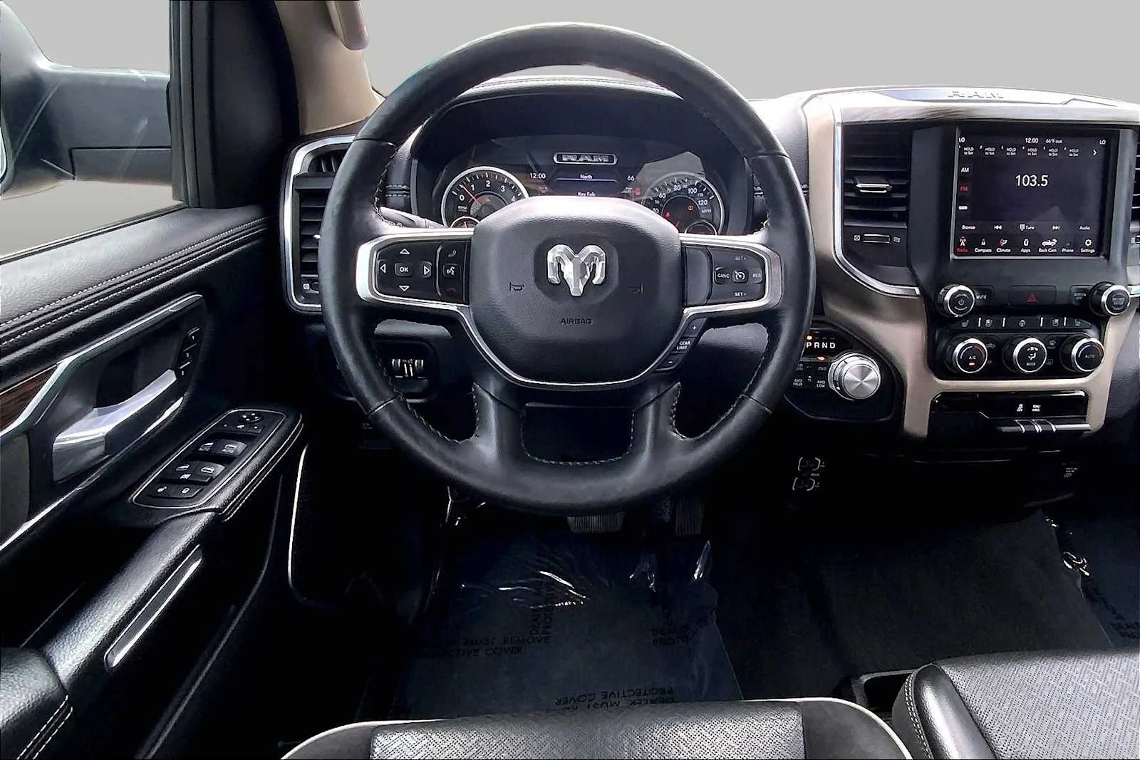 Used 2019 Billet Silver Metallic Clearcoat Ram Laramie image 5