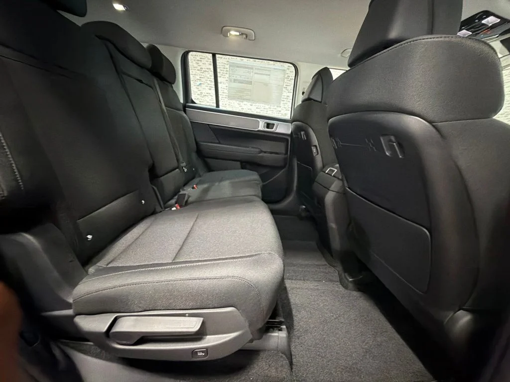 New 2027 Serenity White Hyundai SE image 13