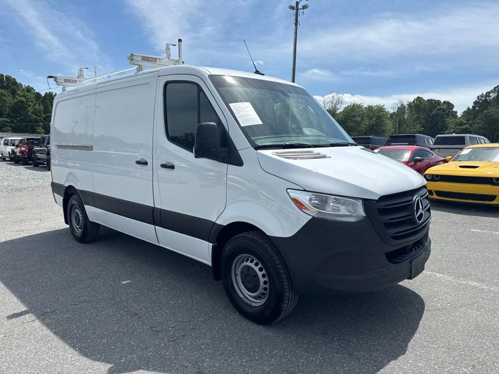 Used 2023 White Mercedes-Benz Cargo 144 WB image 5