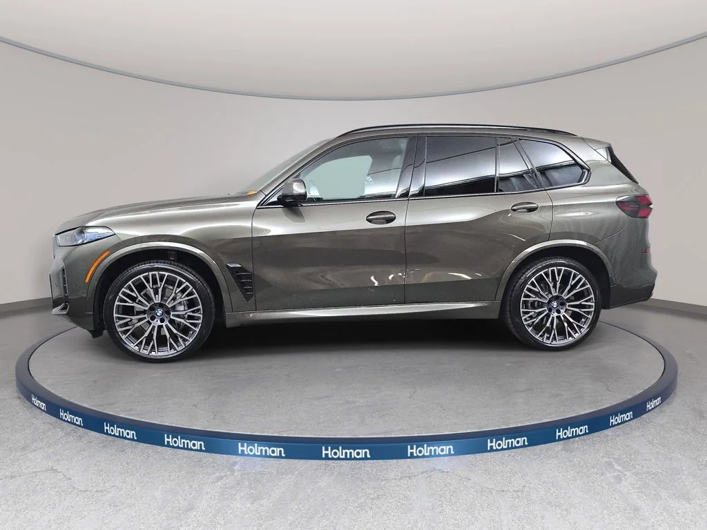 Used 2026 Manhattan Green Metallic BMW xDrive40i image 9
