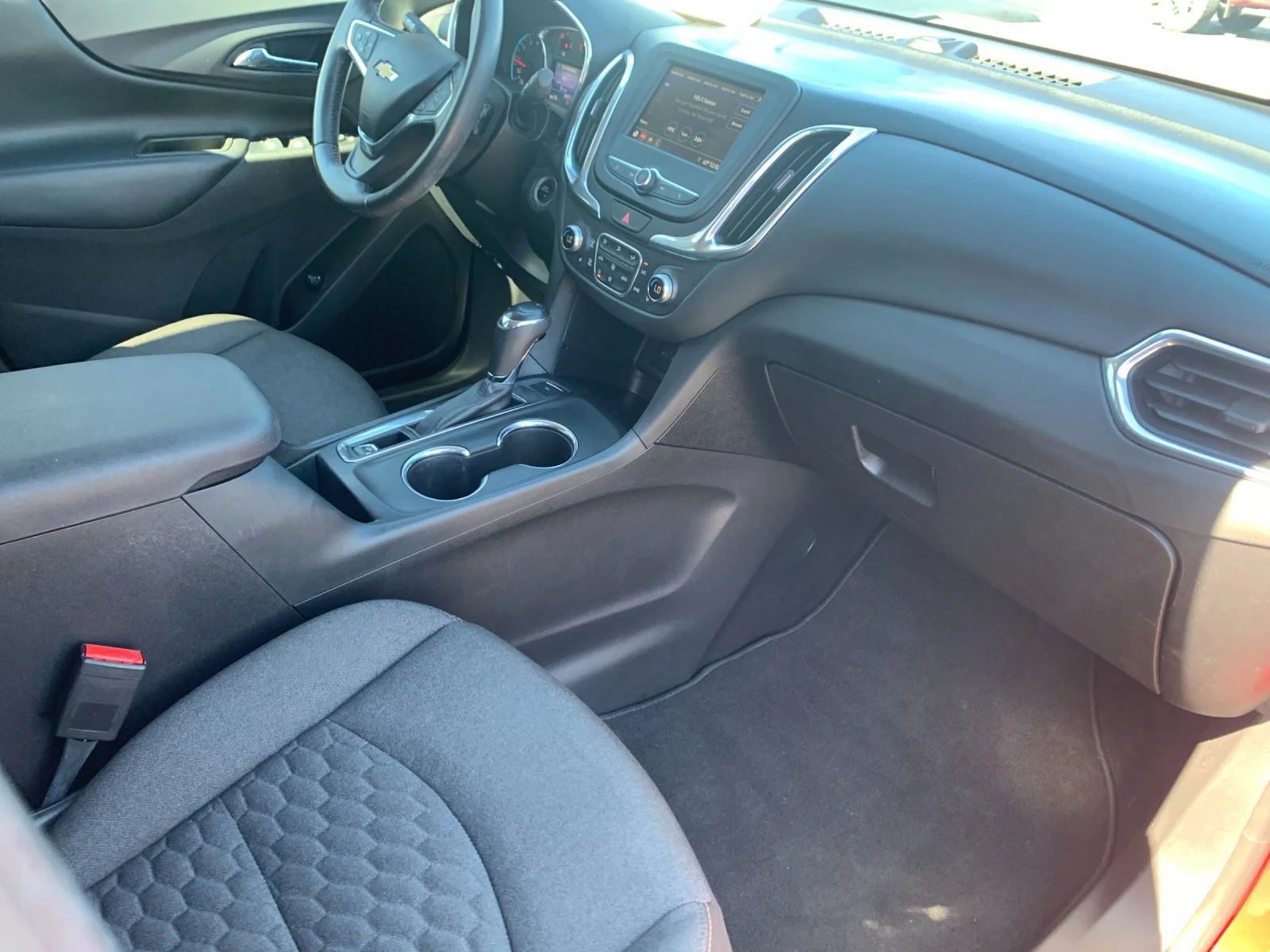 Used 2019 CAJUN RED TINTCOAT Chevrolet LT image 17