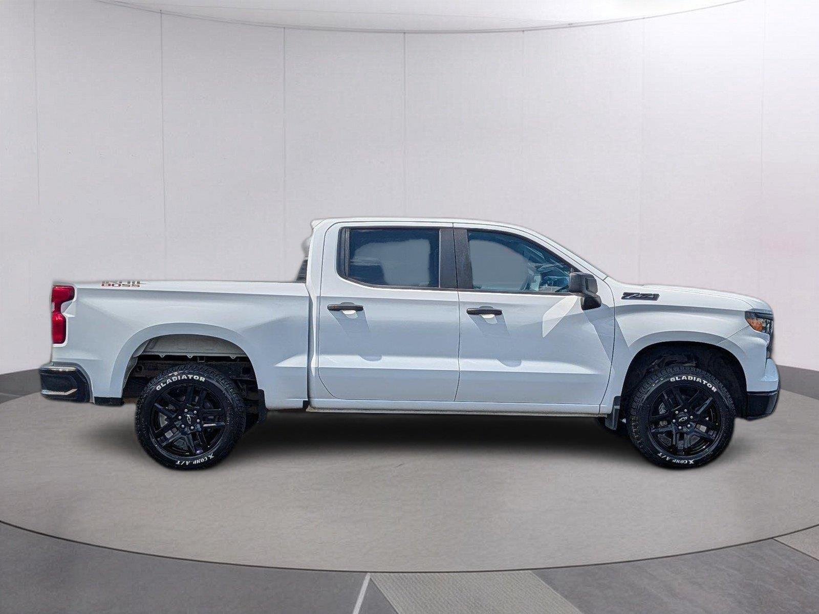 Used 2023 SUMMIT WHITE Chevrolet Custom Trail Boss image 7